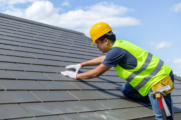 Best Commercial Roofing Services  in Lliams Bay, WI